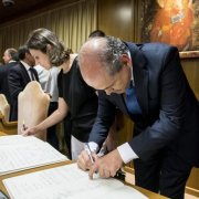 Assinatura de prefeitos do documento no Vaticano - 21.07.2015